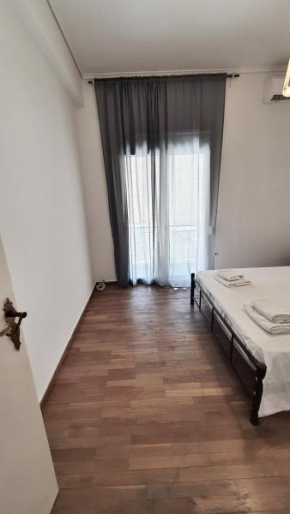 Cleopatra Studio, Athen
